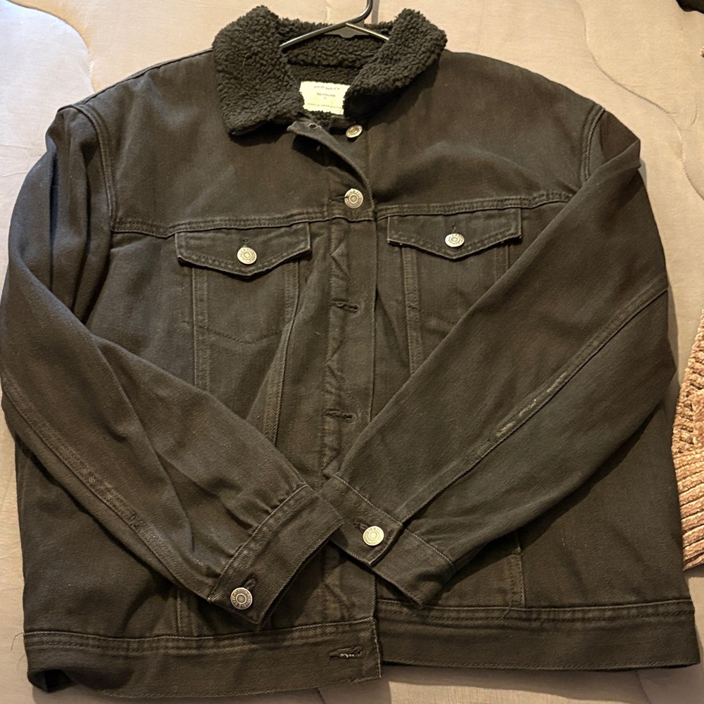 Old navy “Boyfriend” Black Sherpa-Lined Denim Jacket